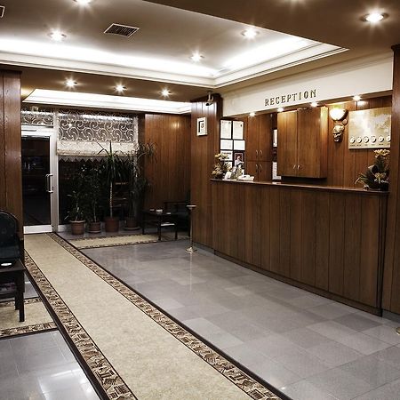 Hotel Yenibosna イスタンブール エクステリア 写真