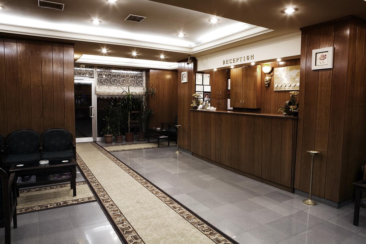 Hotel Yenibosna イスタンブール エクステリア 写真